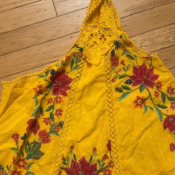 Farm Rio Flower Embroidered Top - Picture 5 of 6